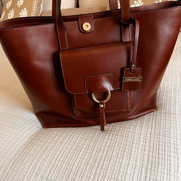 Large Brown Leather Tote Bag w/ gorgeous red inner lining. - Picture 2 of 7